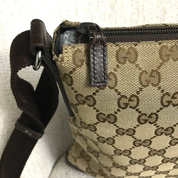 Authentic GUCCI unisex crossbody bag brown monogram canvas - Picture 8 of 15